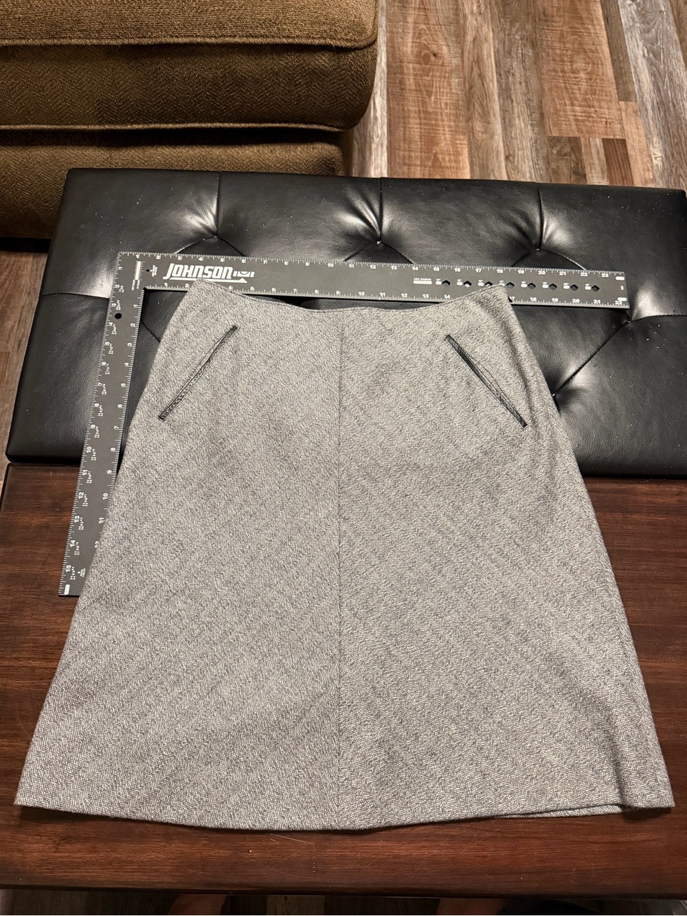 Banana Republic Gray Textured A-Line Skirt 100% Wool